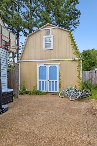 709 Woodbrier Ct, Hermitage, TN 37076