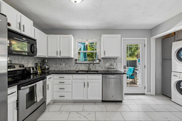 709 Woodbrier Ct, Hermitage, TN 37076