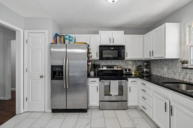 709 Woodbrier Ct, Hermitage, TN 37076