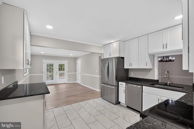 512 SAINT MARTINS LN, Severna Park, MD 21146