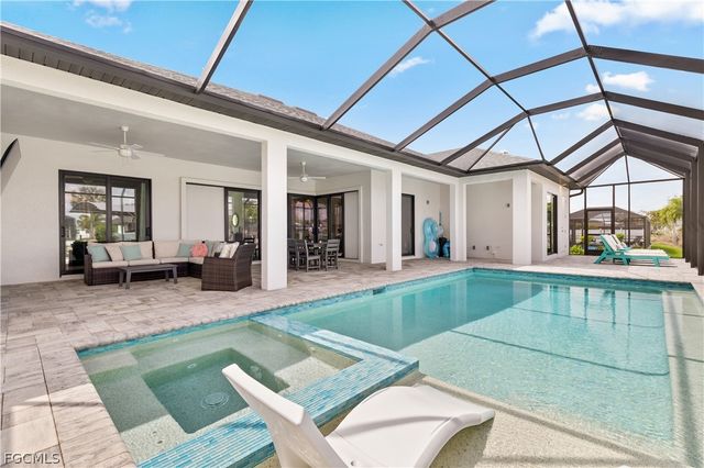 2325 SW 28th TER, Cape Coral, FL 33914