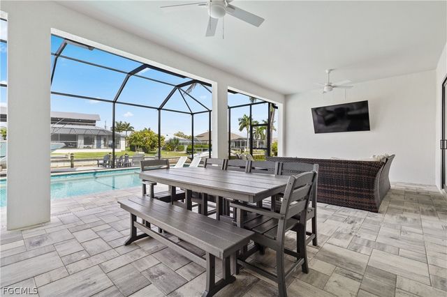 2325 SW 28th TER, Cape Coral, FL 33914