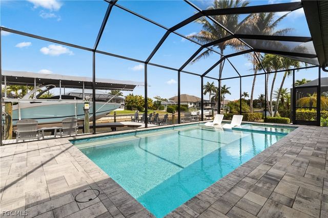 2325 SW 28th TER, Cape Coral, FL 33914