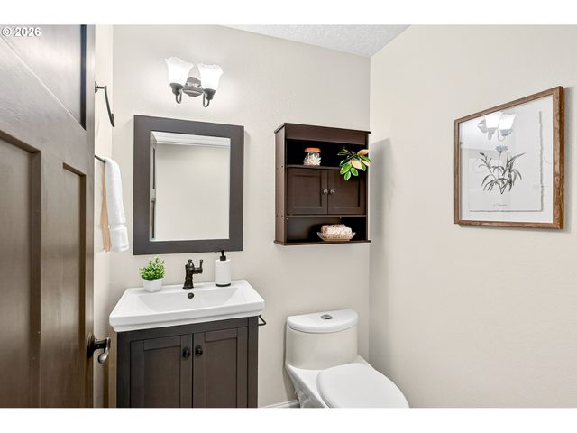 3862 Ne 203RD Ave, Fairview, OR 97024