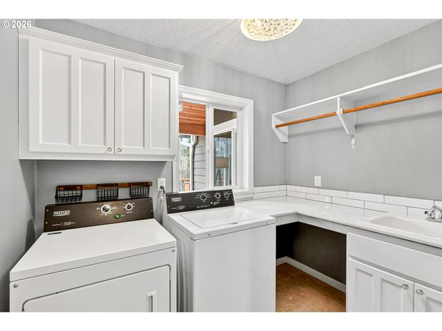 3862 Ne 203RD Ave, Fairview, OR 97024