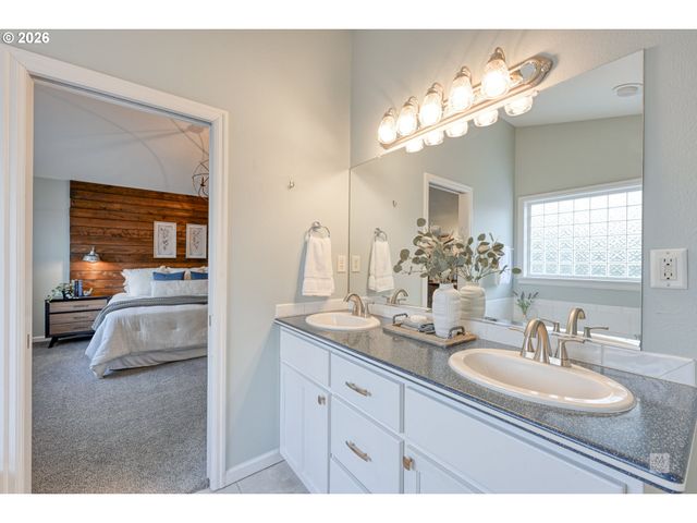 3862 Ne 203RD Ave, Fairview, OR 97024