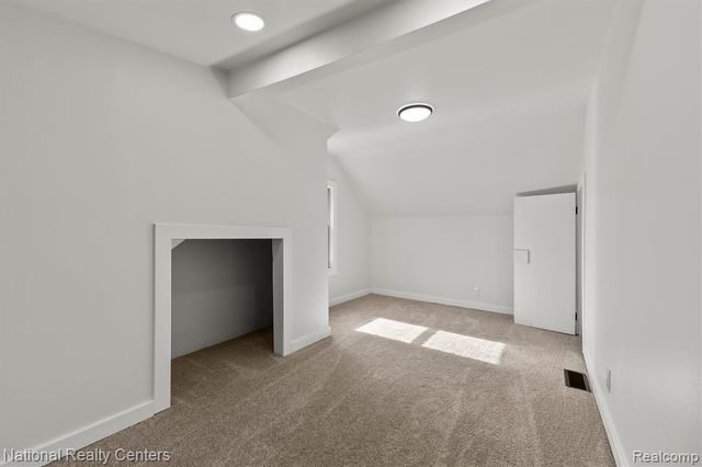 1165 Vinewood Street, Auburn Hills, MI 48326
