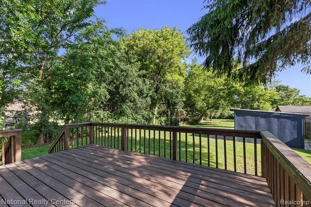 1165 Vinewood Street, Auburn Hills, MI 48326