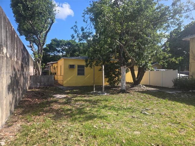 1021 NW 28th Street, Miami, FL 33127