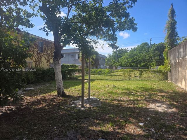 1021 NW 28th Street, Miami, FL 33127