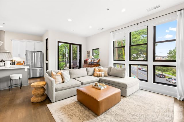 501 E 37th Street E, Charlotte, NC 28205