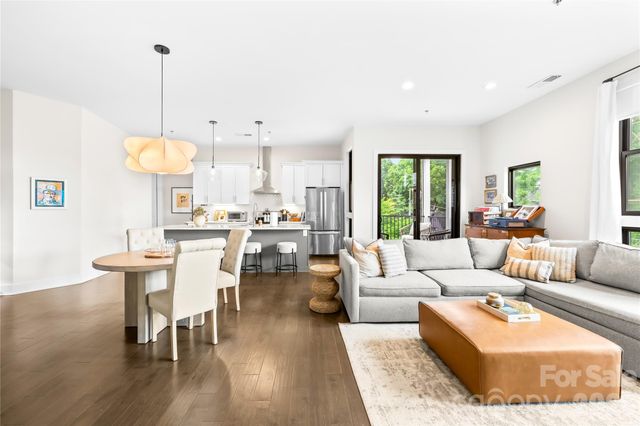 501 E 37th Street E, Charlotte, NC 28205