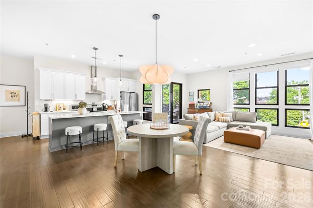 501 E 37th Street E, Charlotte, NC 28205