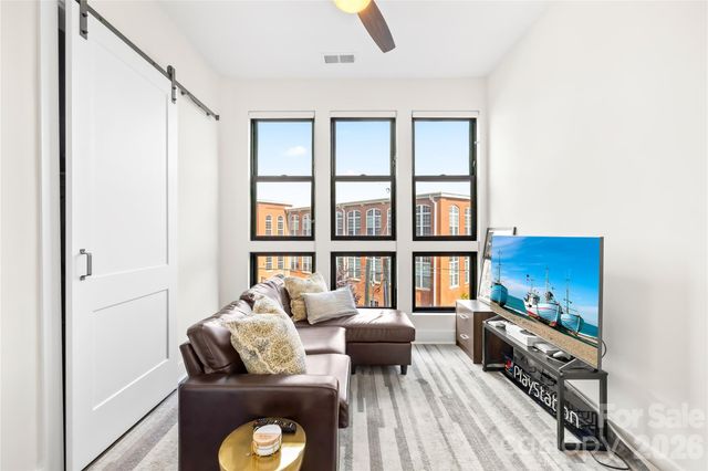 501 E 37th Street E, Charlotte, NC 28205