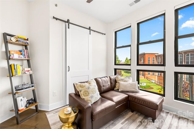 501 E 37th Street E, Charlotte, NC 28205