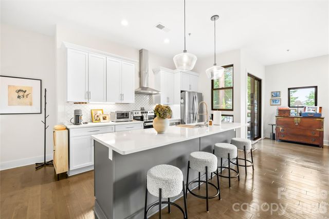 501 E 37th Street E, Charlotte, NC 28205