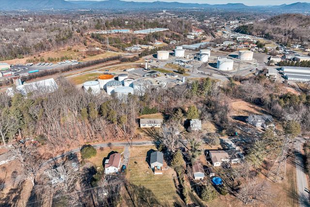 5424 Crescent BLVD, Roanoke, VA 24018