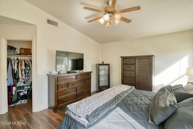 2360 W Golden Hills Road, Tucson, AZ 85745