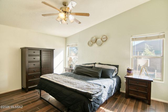 2360 W Golden Hills Road, Tucson, AZ 85745