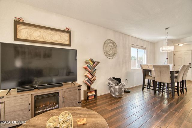 2360 W Golden Hills Road, Tucson, AZ 85745