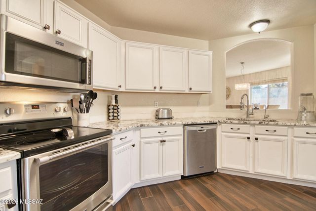 2360 W Golden Hills Road, Tucson, AZ 85745