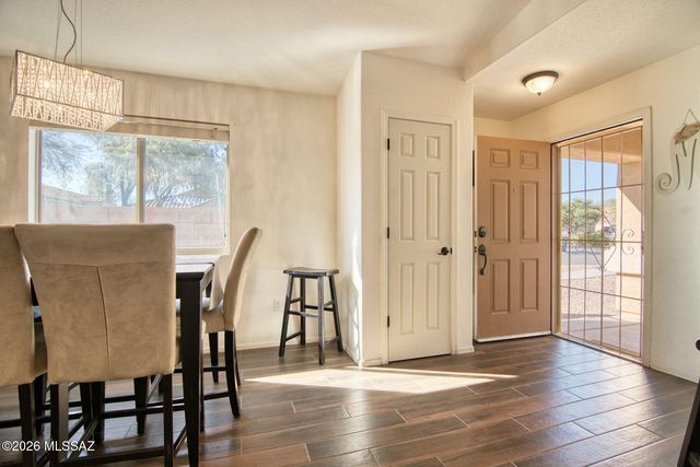 2360 W Golden Hills Road, Tucson, AZ 85745