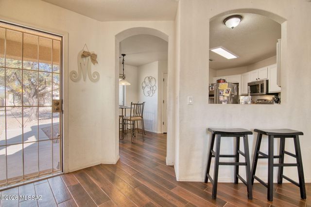 2360 W Golden Hills Road, Tucson, AZ 85745