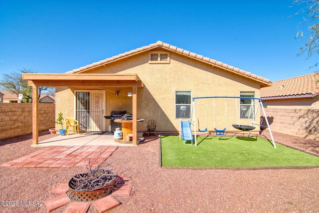 2360 W Golden Hills Road, Tucson, AZ 85745