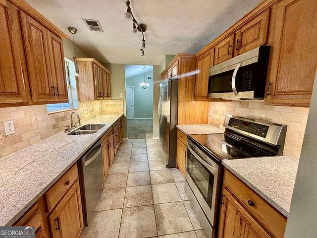 4841 Partee Trail, Social Circle, GA 30025