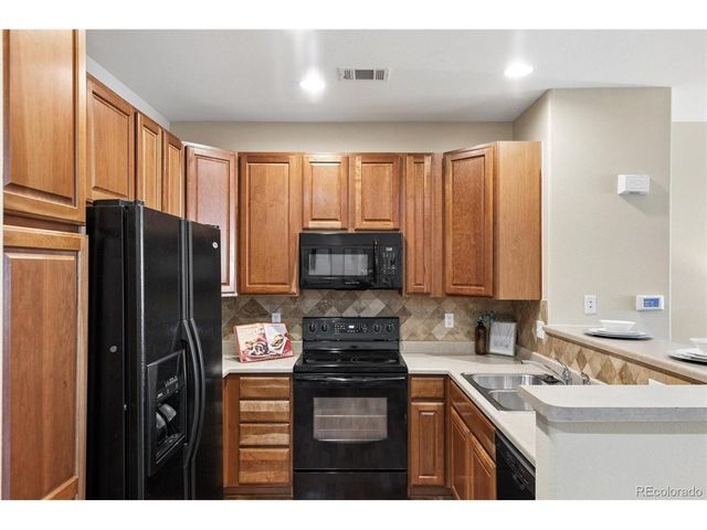 8391 Stonybridge Cir, Highlands Ranch, CO 80126