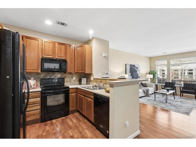 8391 Stonybridge Cir, Highlands Ranch, CO 80126