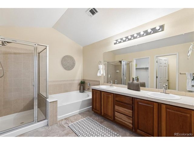 8391 Stonybridge Cir, Highlands Ranch, CO 80126