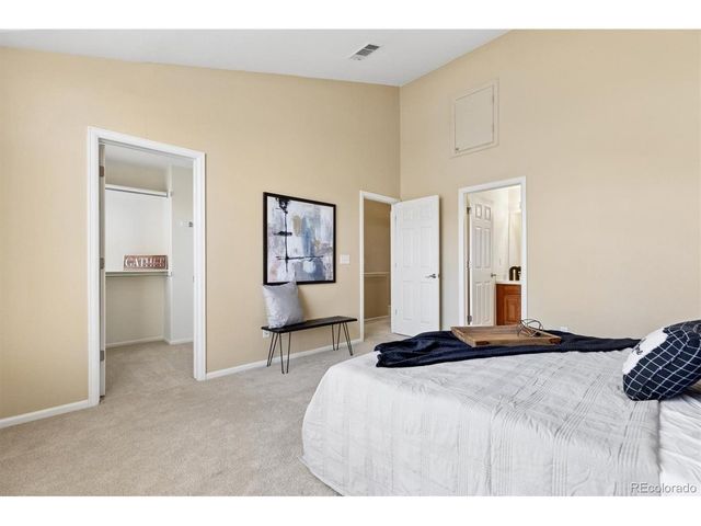 8391 Stonybridge Cir, Highlands Ranch, CO 80126