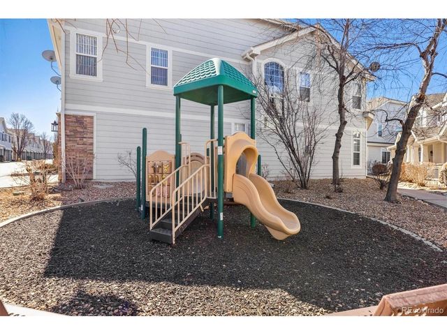 8391 Stonybridge Cir, Highlands Ranch, CO 80126