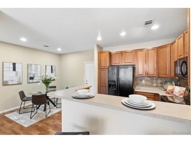 8391 Stonybridge Cir, Highlands Ranch, CO 80126