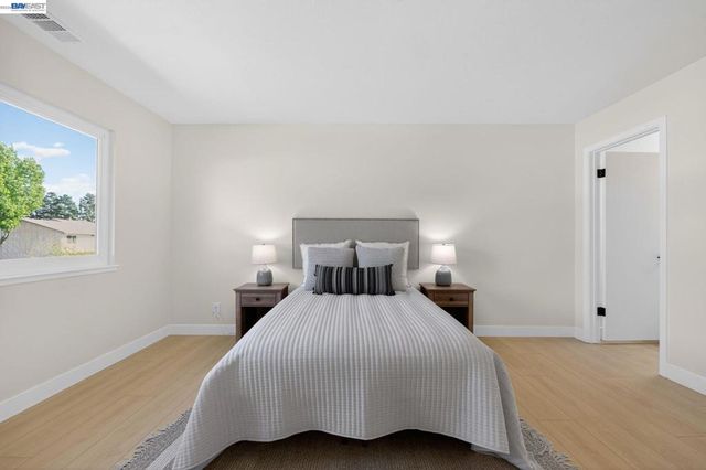 3825 Brockton Dr, Pleasanton, CA 94588