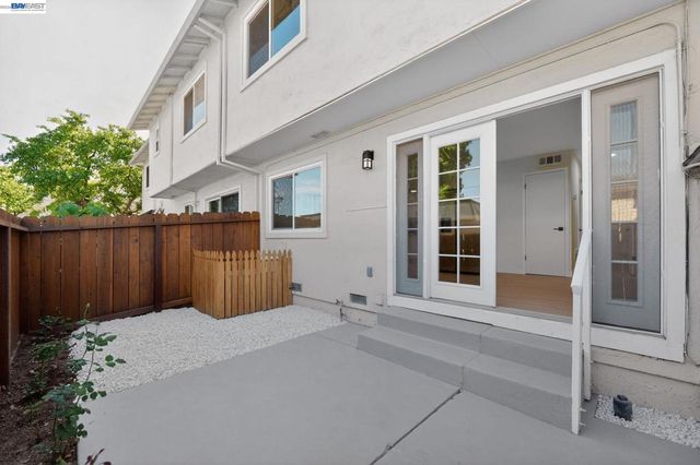 3825 Brockton Dr, Pleasanton, CA 94588