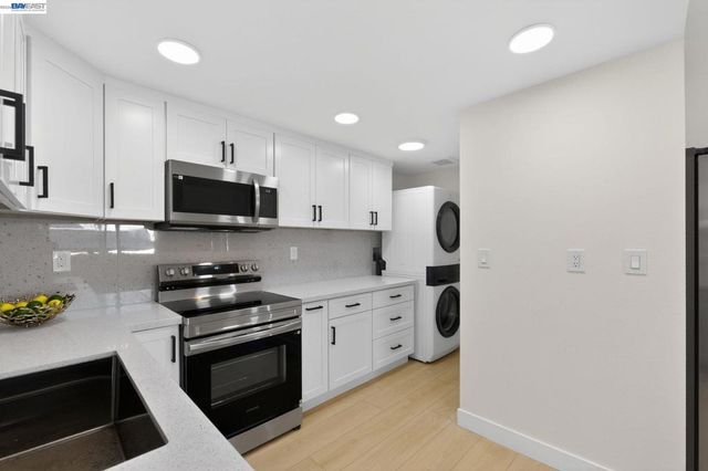 3825 Brockton Dr, Pleasanton, CA 94588