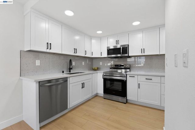 3825 Brockton Dr, Pleasanton, CA 94588