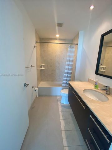 1900 N Bayshore Dr 3216, Miami, FL 33132