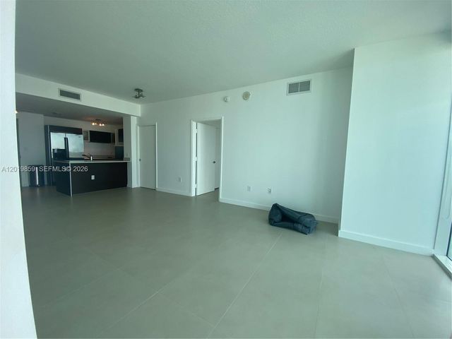 1900 N Bayshore Dr 3216, Miami, FL 33132