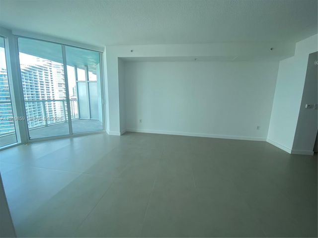 1900 N Bayshore Dr 3216, Miami, FL 33132