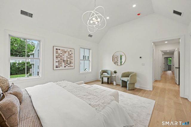 4 Sachem Lane, Greenwich, CT 06830