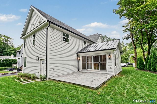 4 Sachem Lane, Greenwich, CT 06830