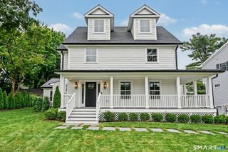 4 Sachem Lane, Greenwich, CT 06830