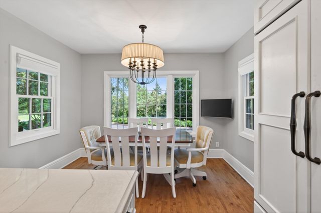 40 Dellwood Avenue, Dellwood, MN 55110