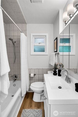 3016 S Edmunds Street, Seattle, WA 98108