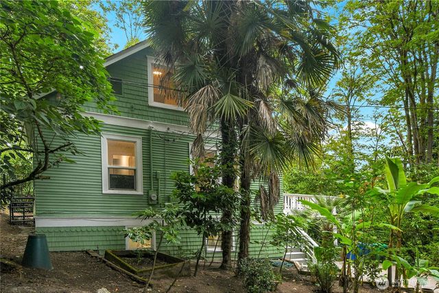 3016 S Edmunds Street, Seattle, WA 98108