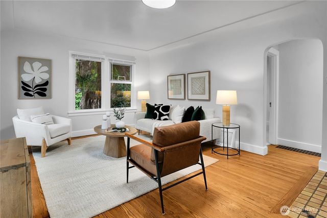 3016 S Edmunds Street, Seattle, WA 98108