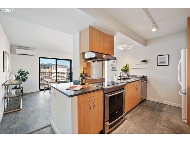 2221 Sw 1ST Ave 1622, Portland, OR 97201